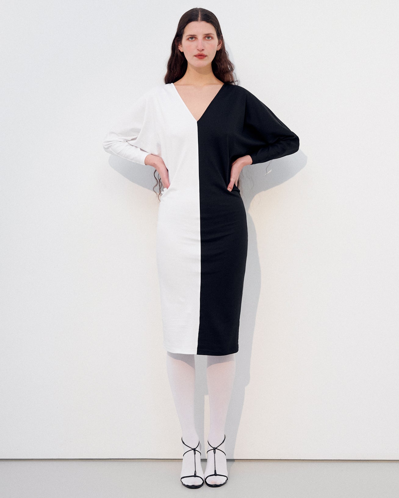 SALMA DRESS BLACK&WHITE