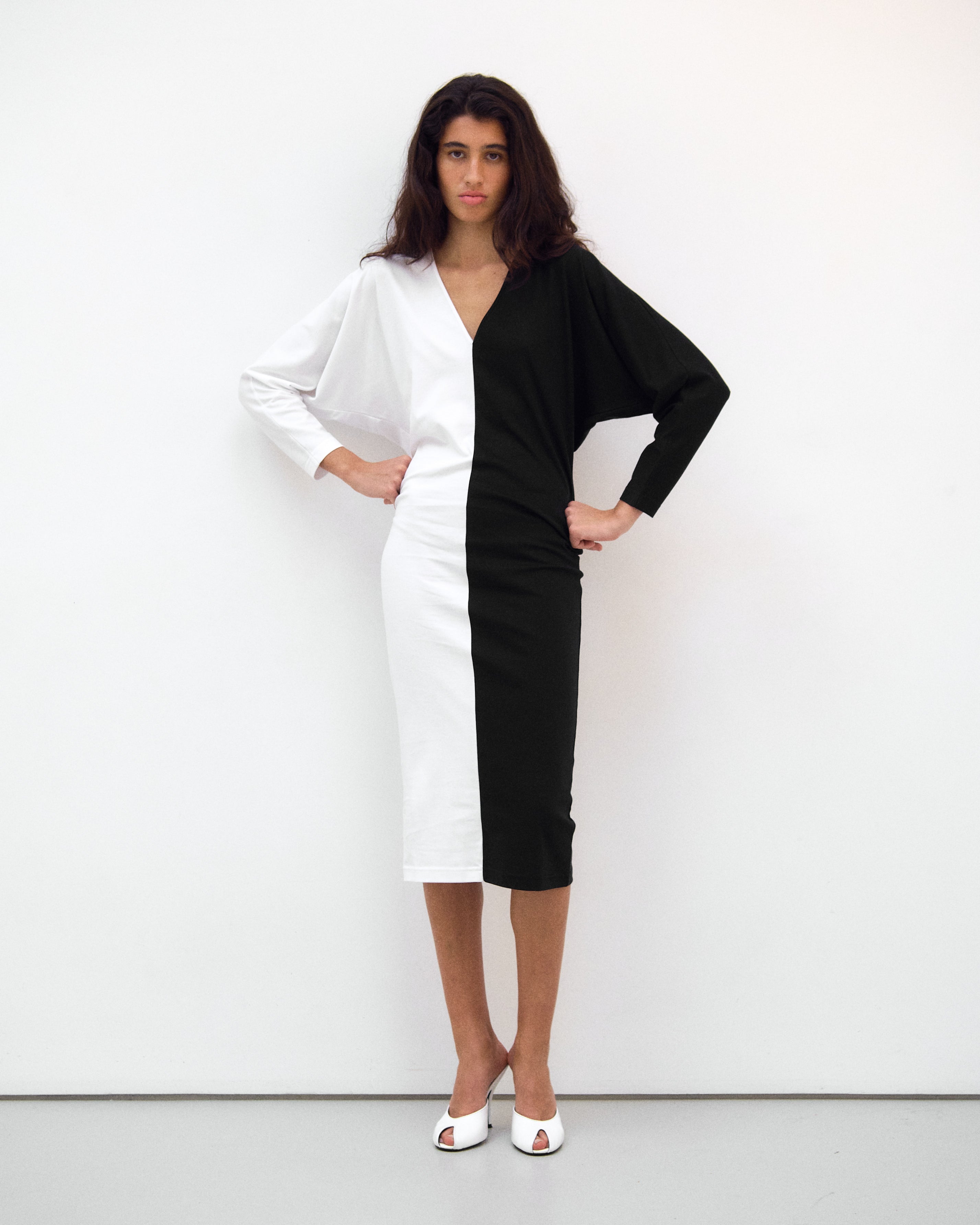 SALMA DRESS BLACK&WHITE